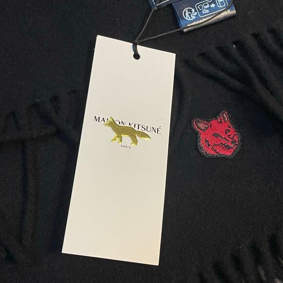 Maison Kitsune Scarf Wrap 100% Virgin Wool Fringe 72"L Made in Italy Luxury - Picture 11 of 13